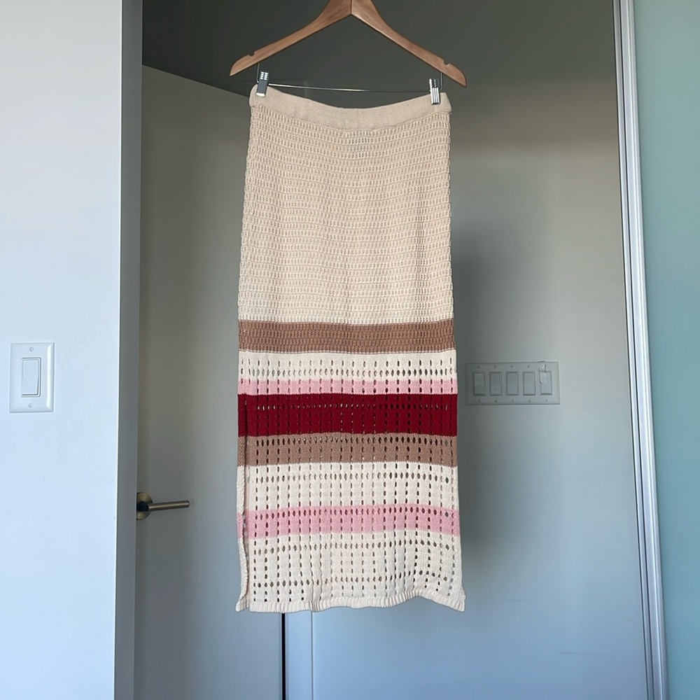 Super cute Knit Midi Skirt with stripes